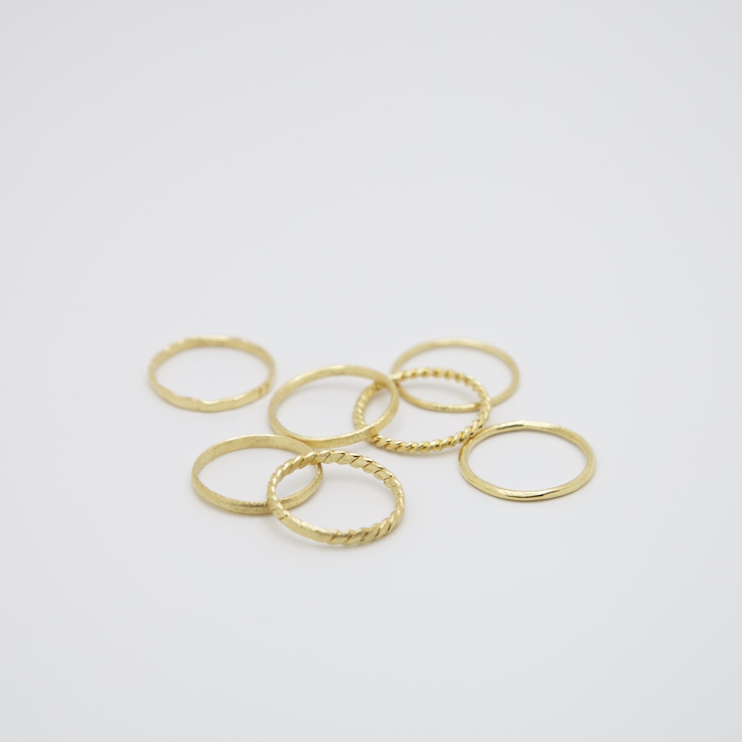 Arya Rings